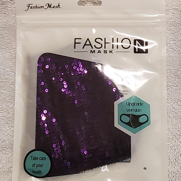 Masks - Picture 6 of 7